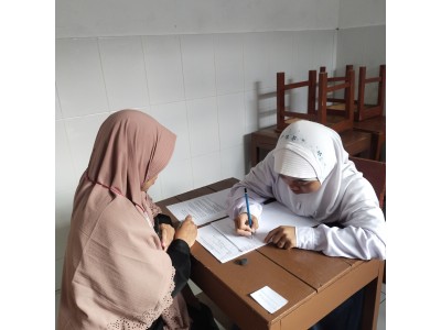 Ujian Praktek Menyalin Teks Khutbah SMPLB C BUDI ASIH WONOSOBO
