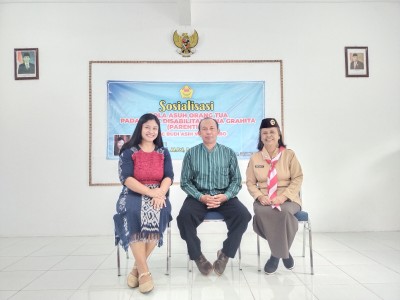 Pak Komite, Kepala Sekolah SLB C Budi Asih Wonosobo dan Bu Harrista