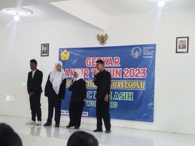Gebyar Akhir Tahun Penampilan Menyanyi Lagu Pop dan Inggris siswa siswi SMPLB dan SMALB C Budi Asih 