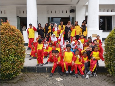 Keceriaan Anak Setelah mengikuti kegiatan di ARPUSDA Wonosobo
