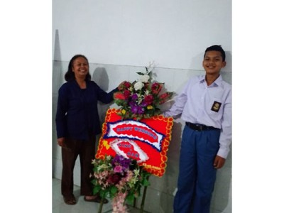 Hiasan Papan Bunga