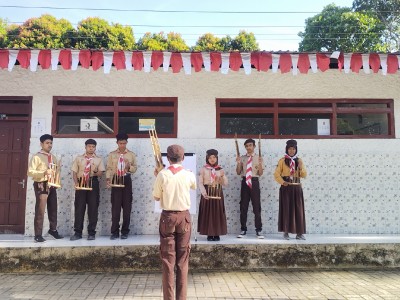 Penampilan Angklung SMALB C Budi Asih Wonosobo Pembukaan Lomba Hari Pramuka 2023