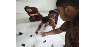 Membuat Batik